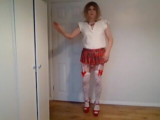 Miniskirt Helter-skelter White-hot Coupled With Blanched Stockings